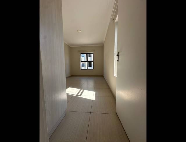 3 BEDROOM TOWNHOUSE TO LET IN PARKLANDS